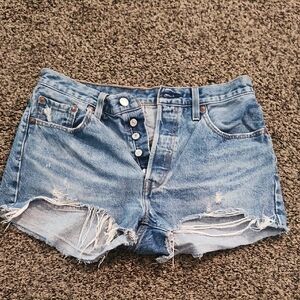 Levi's Light Blue Distressed Jean Shorts 😍
